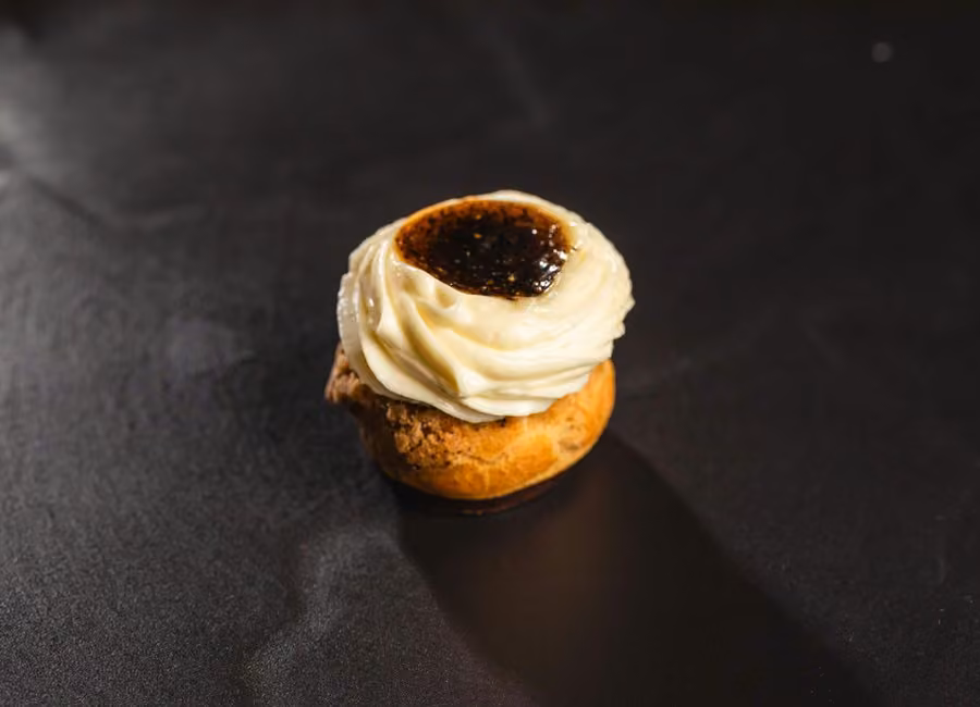 Kleiga Profiterols